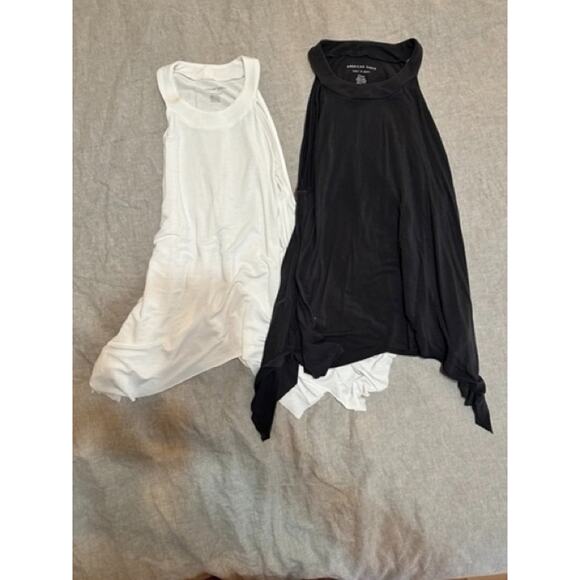 Lot of 2 AE Tank Tops - Picture 1 of 5
